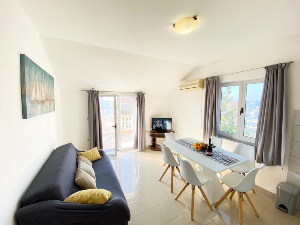 Apartments Saric Biograd Na Moru Eksteriør bilde