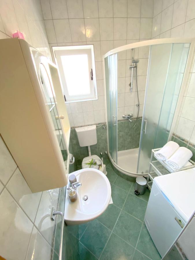 Apartments Saric Biograd Na Moru Eksteriør bilde